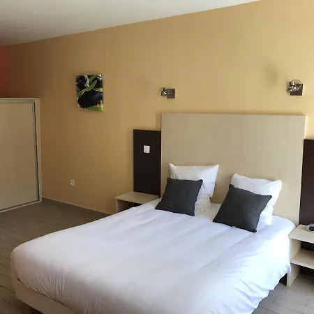 Domaine De La Boudiere Bed & Breakfast Coutances